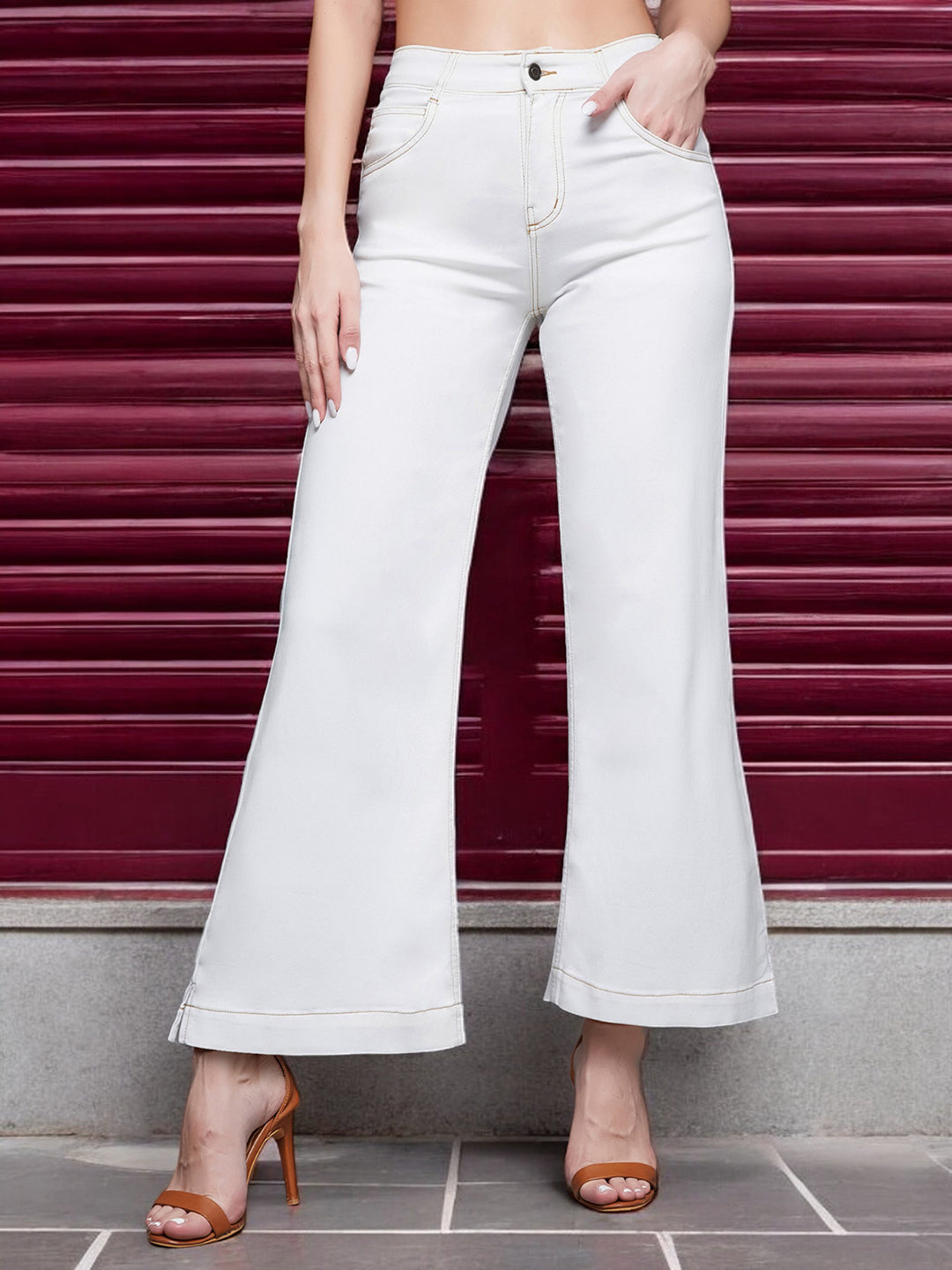 24/7 Comfort White Flared Mid-Rise Clean-Look Ankle length Stretchable Denim Jeans