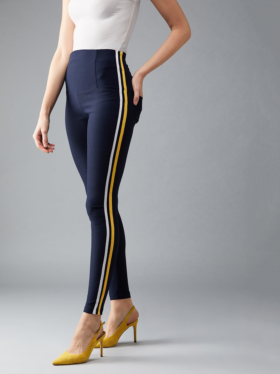 Women's Navy Blue Solid Knitted Skinny Twill Tape Detailing High-Waist Regular Length Treggings