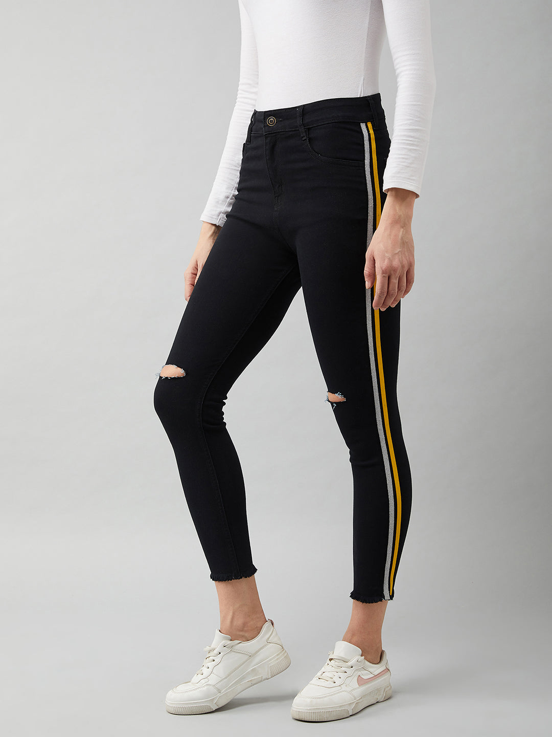 Women's Black Skinny High-Rise Cropped Stretchable Denim Jeans