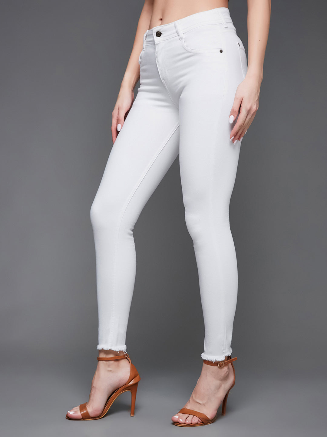 Women's White Skinny Mid-Rise Bleached Clean-Look Cropped Stretchable Denim Jeans