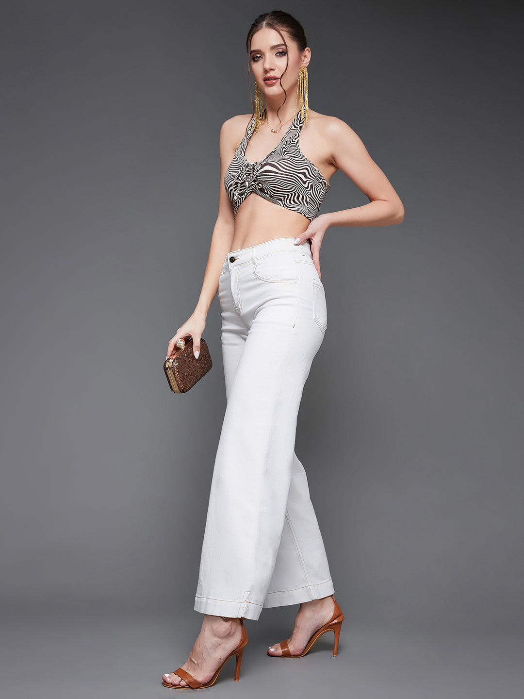 24/7 Comfort White Flared Mid-Rise Clean-Look Ankle length Stretchable Denim Jeans