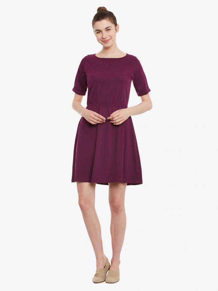 Women's Magenta Solid Round Neck Half Sleeves Knee-Long Skater Dress