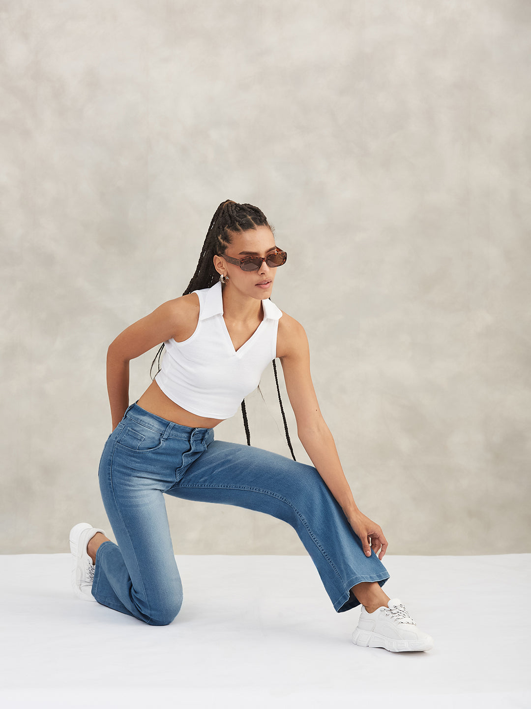 Women's Light Blue Wide-Leg Mid-Rise Blast-Effect Lightweight Denim Jeans