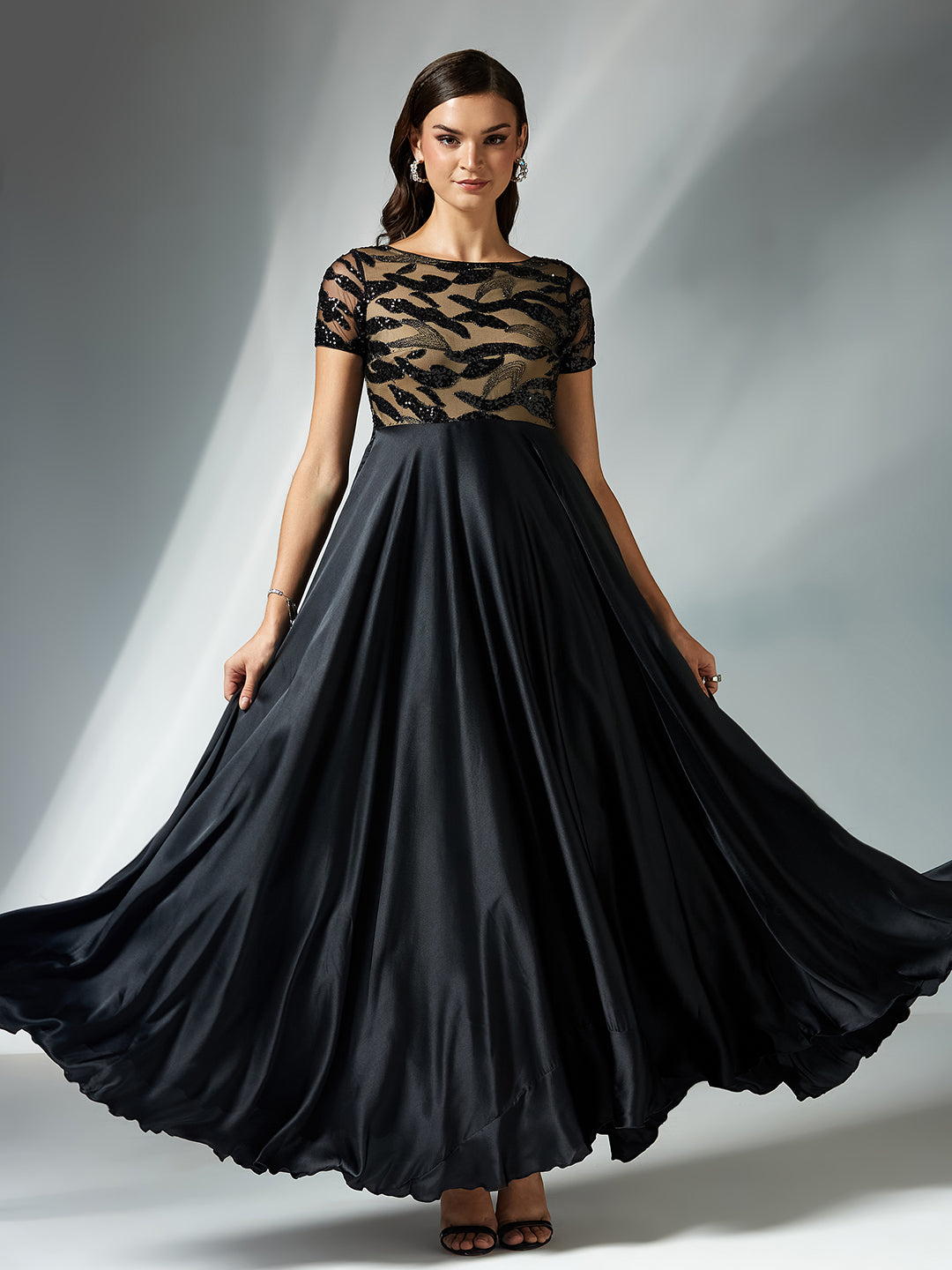 Women's Black Boat-Neck Short-Sleeve Abstract Fit & Flare Satin Maxi Dress Women's Black Boat-Neck Short-Sleeve Abstract Fit & Flare Satin Maxi Dress