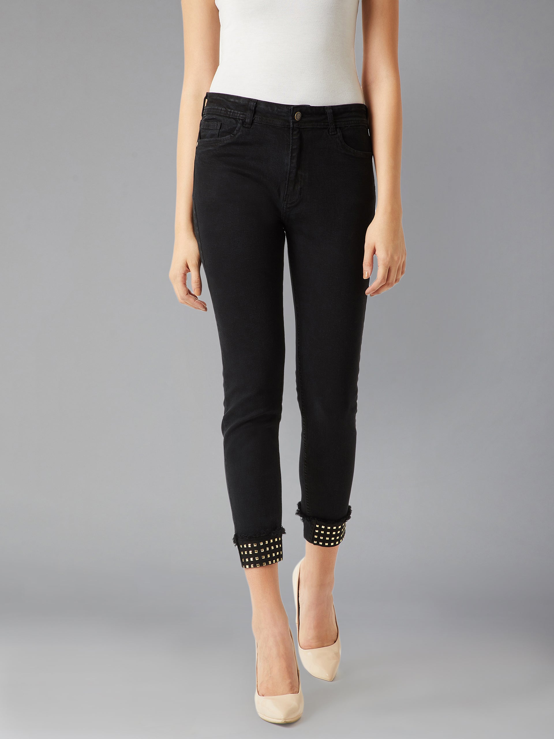 Women's Black Slim-Fit High-Rise Clean-Look Regular Length Embellished Stretchable Denim Jeans