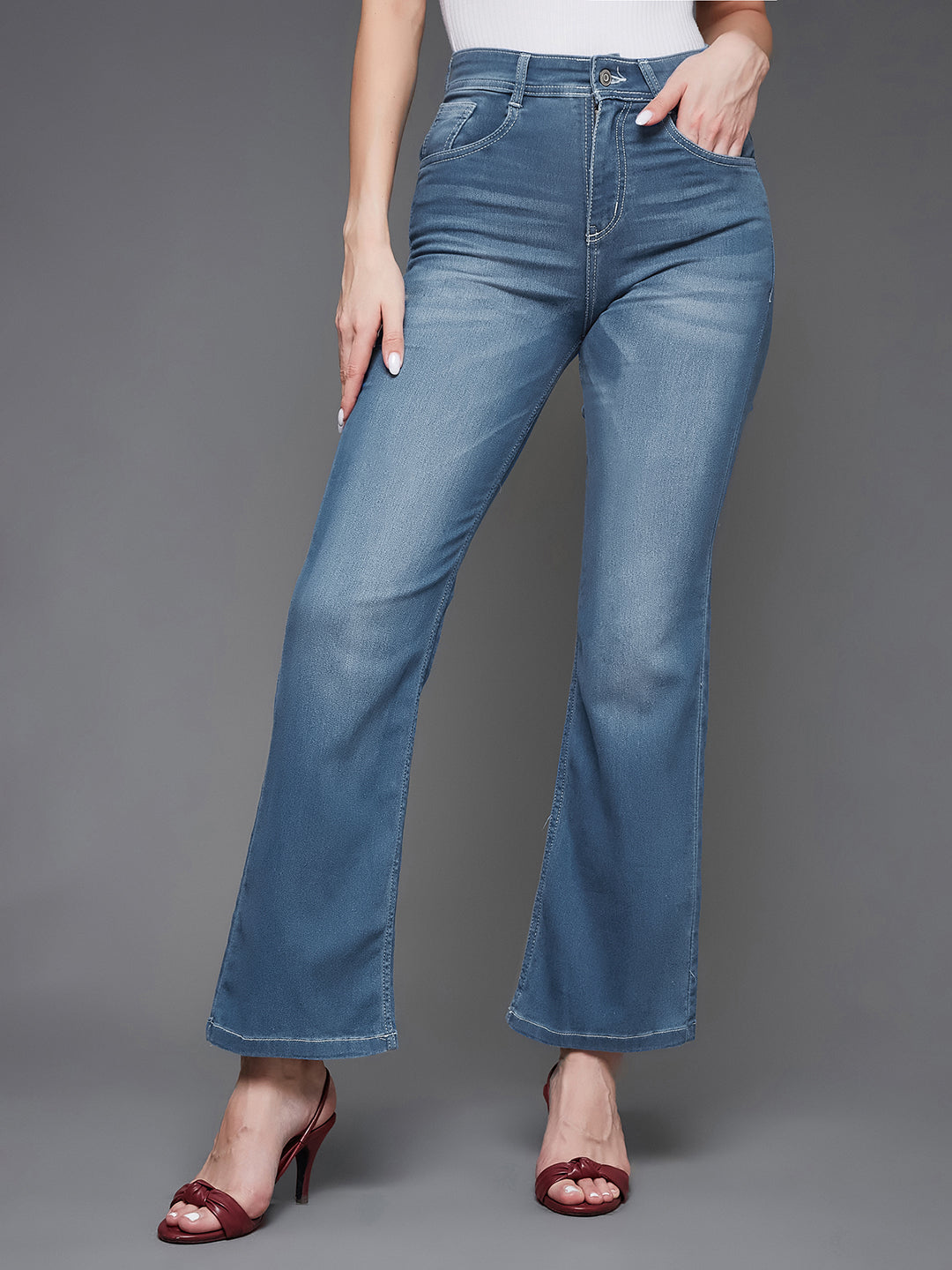 24/7 Comfort Women's Light Blue Wide-Leg Mid-Rise Light weight Denim Jeans