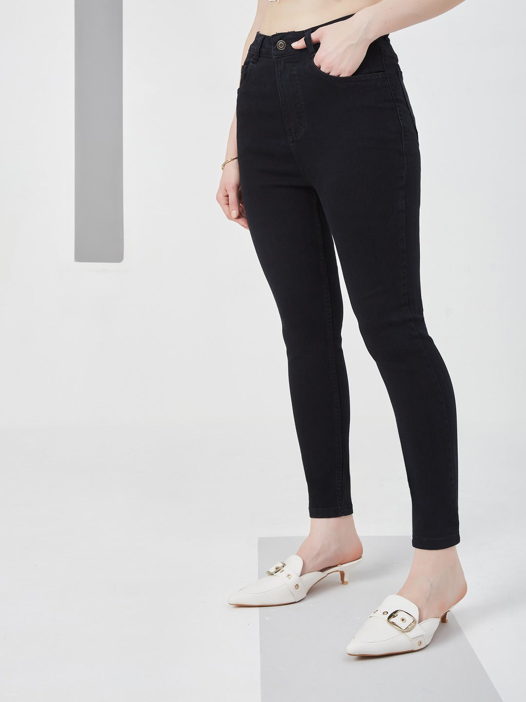 Black Skinny high-rise Regular Stretchable Denim Jeans for Women