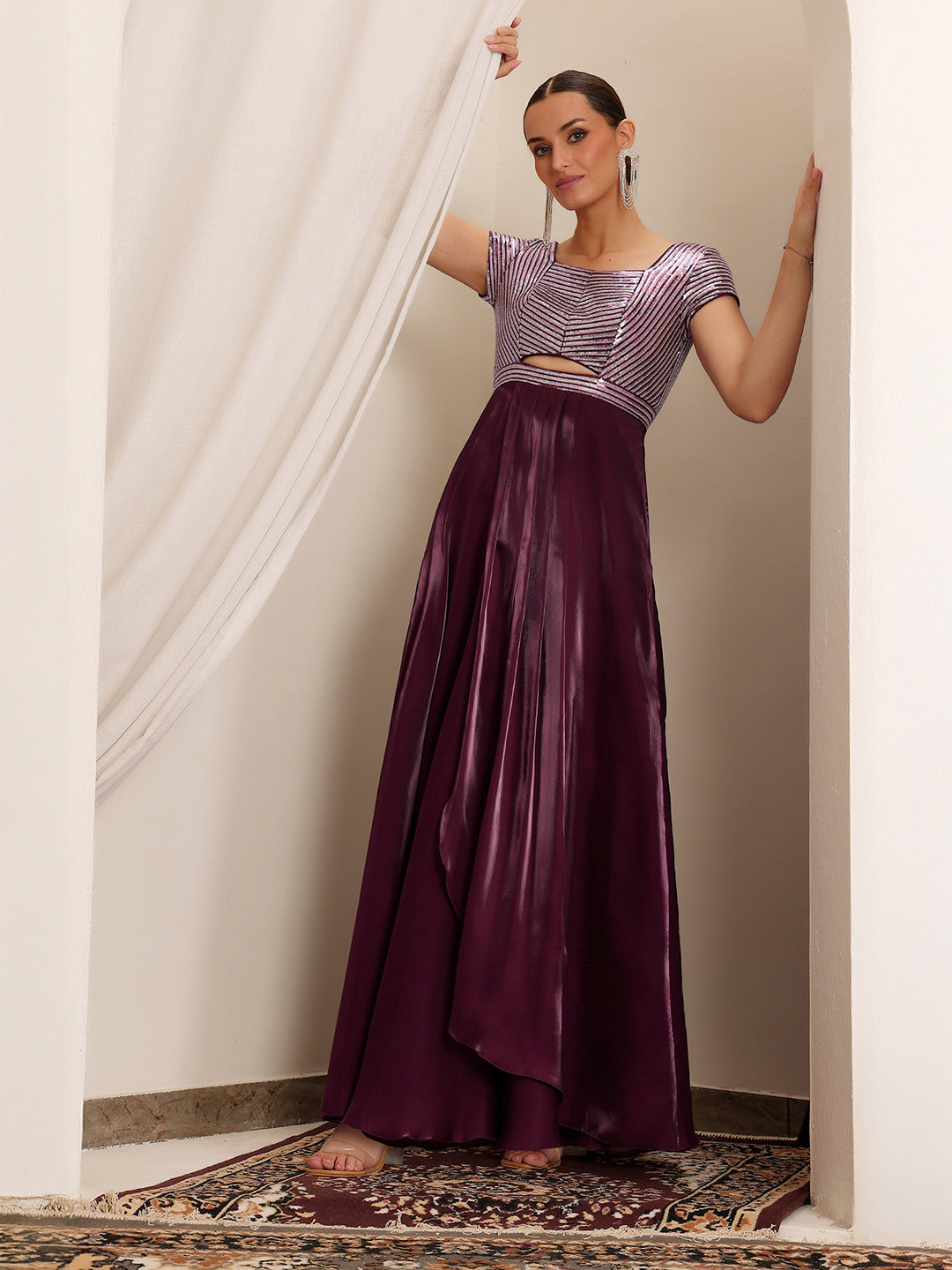 Women's Dark Purple Sweetheart Short Sleeve Embellished Pleated Satin Maxi Dress