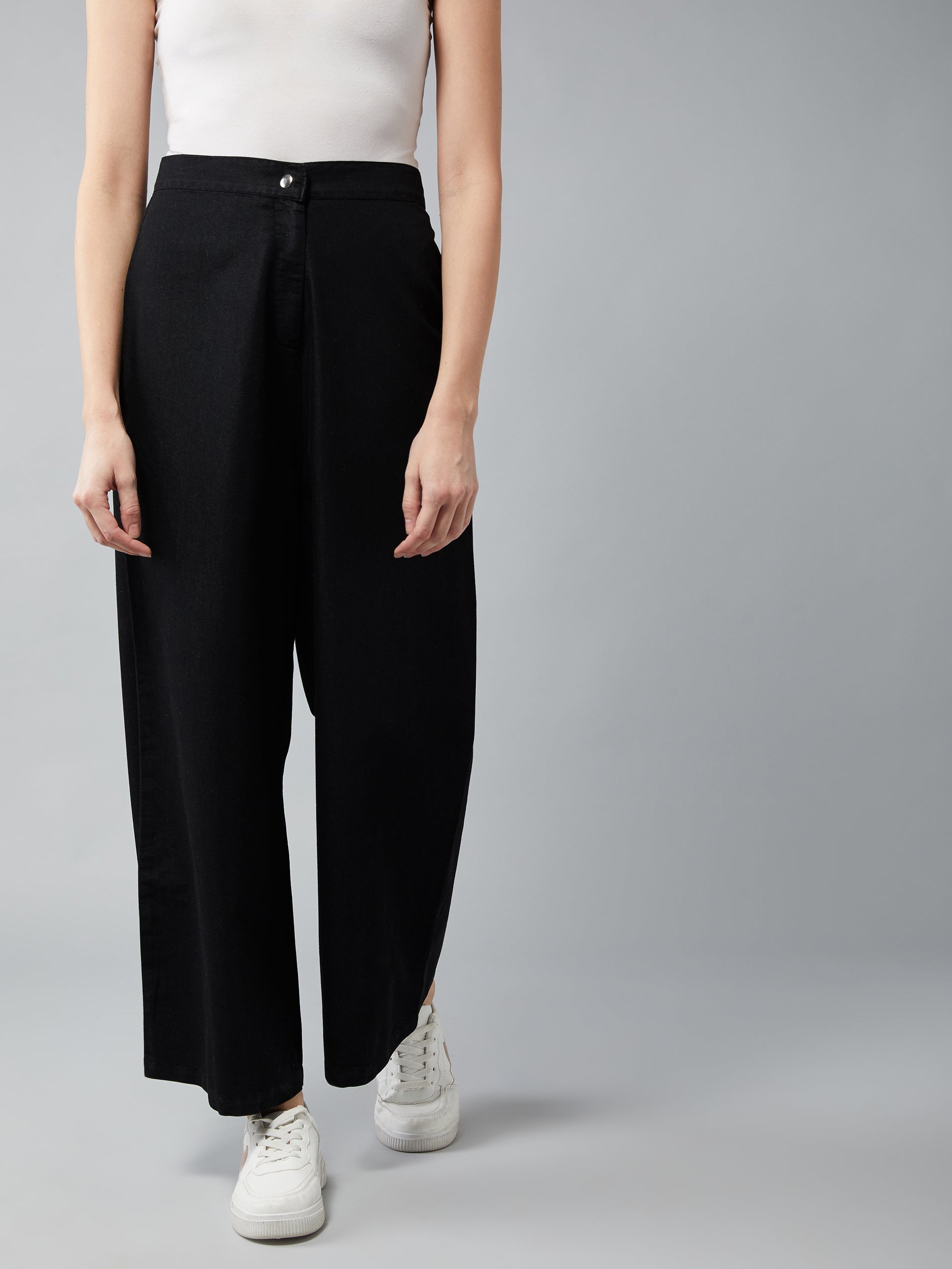 Women's Black Wide-Leg High-Rise Light Weight Clean-Look Regular Length Light Weight Denim Pants