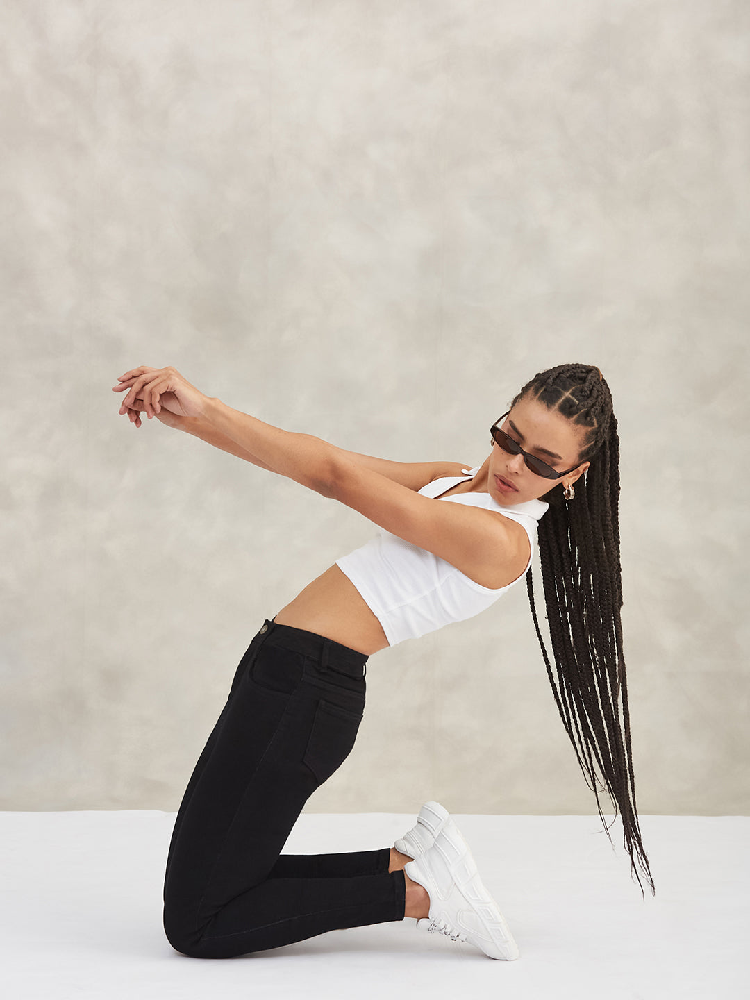 Women's Black Skinny High-Rise Stretchable Denim Jeans