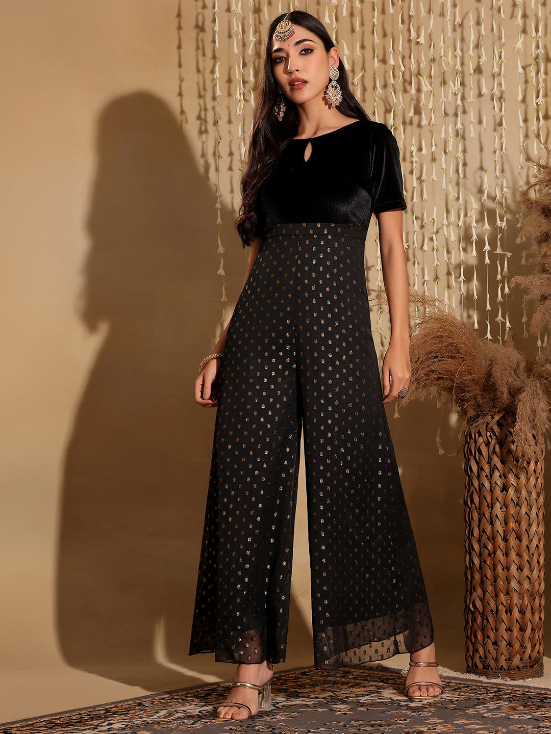 Women's Black Boat Neck Half Sleeve Wide-Leg Regular-Length Polyester Printed Jumpsuit