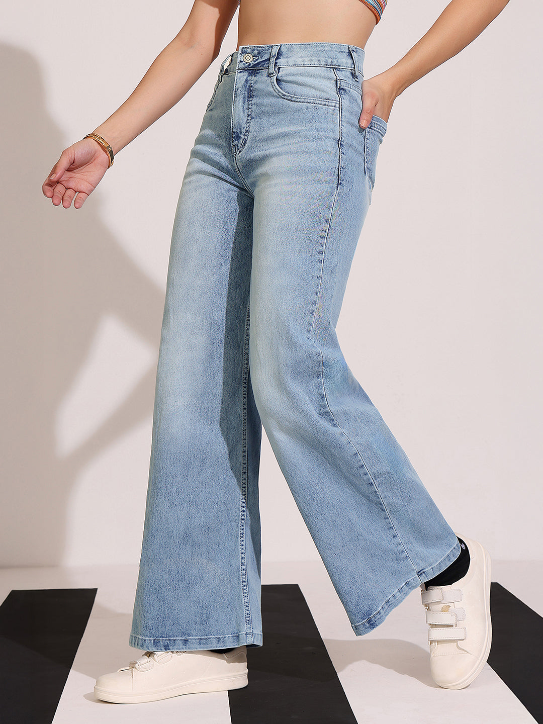 Women's Light Blue Wide-Leg High-Rise Clean-Look Regular-Length Stretchable Shaping Denim Jeans