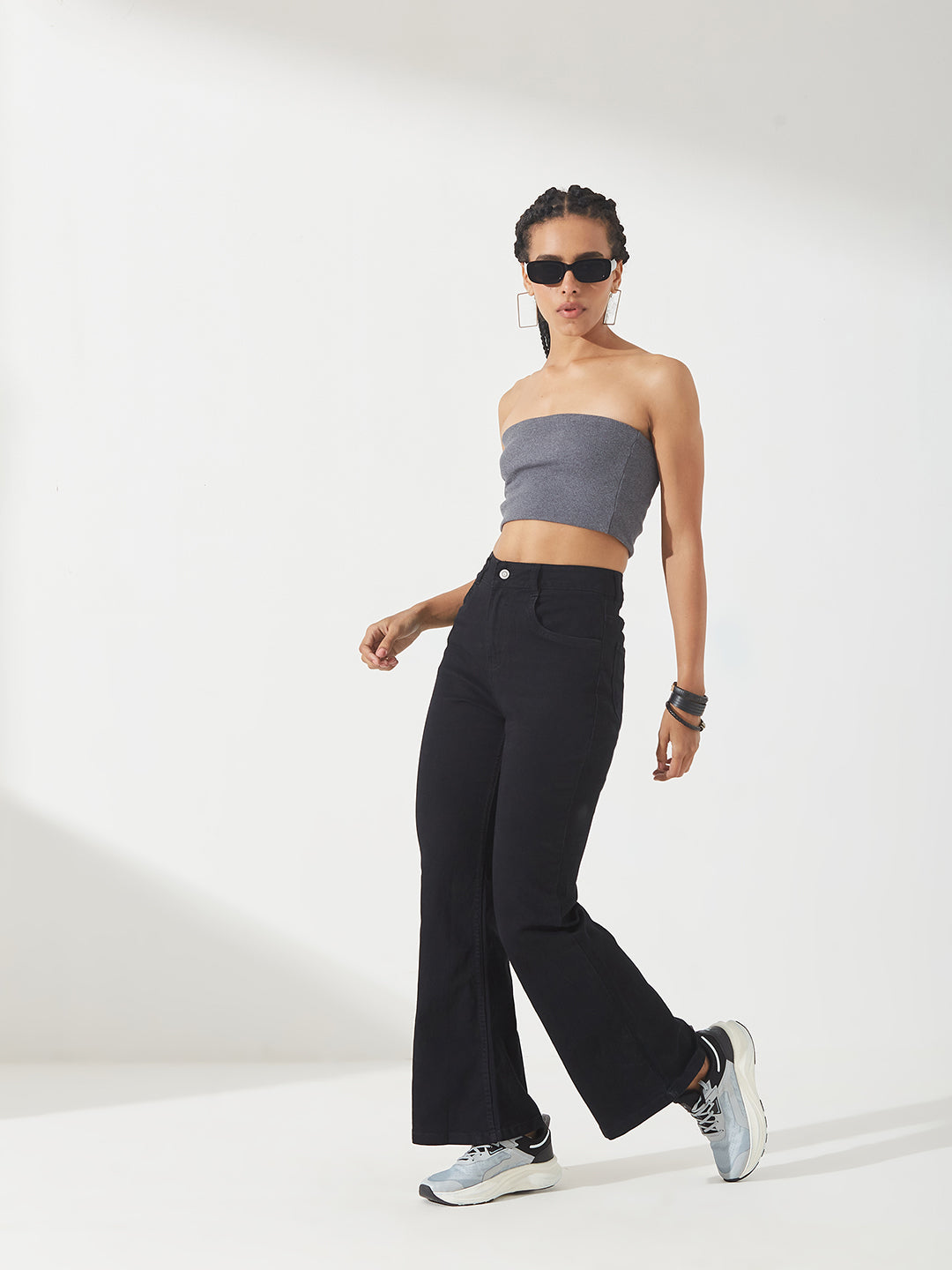 Women's Black Bootcut High-Rise Stretchable Denim Jeans