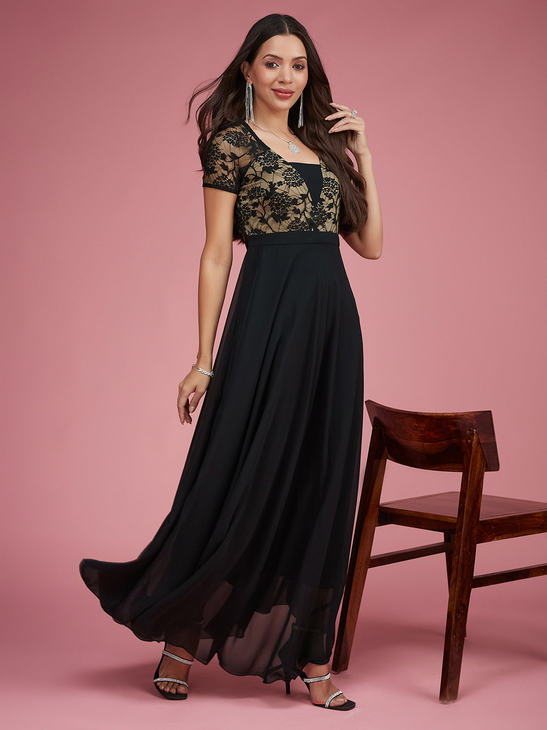 Black Short Sleeves Lace Fit and Flare Maxi Dress Long Dress Frock for Women