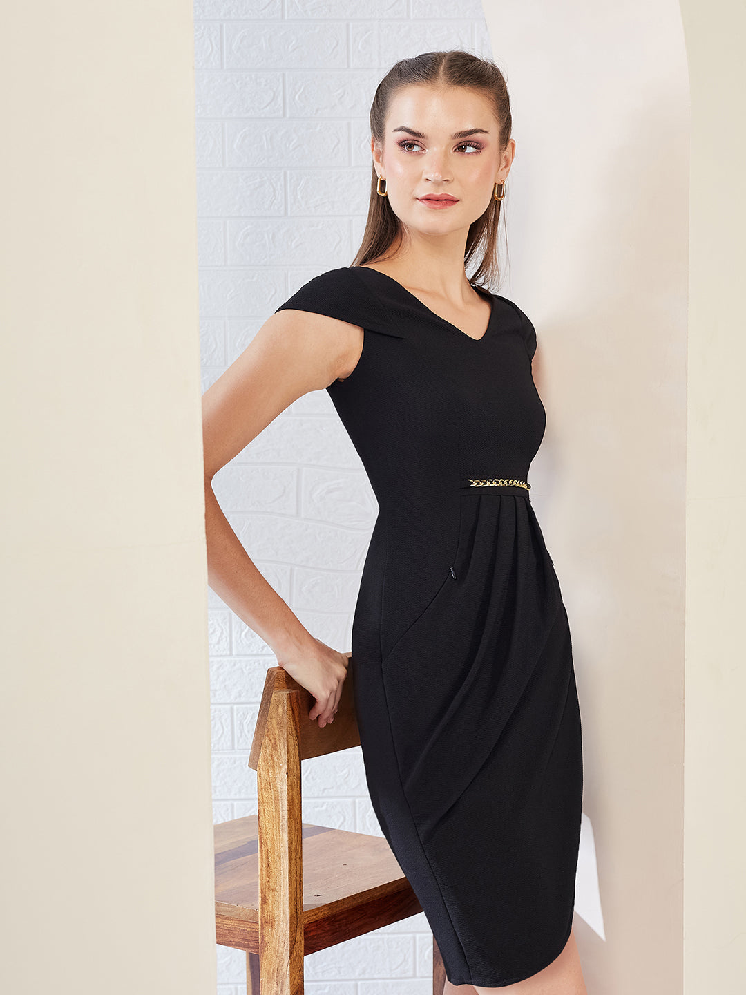 Black Solid V Neck Cap Sleeves Polyester Side Pocketed Knee Long Dress for Women