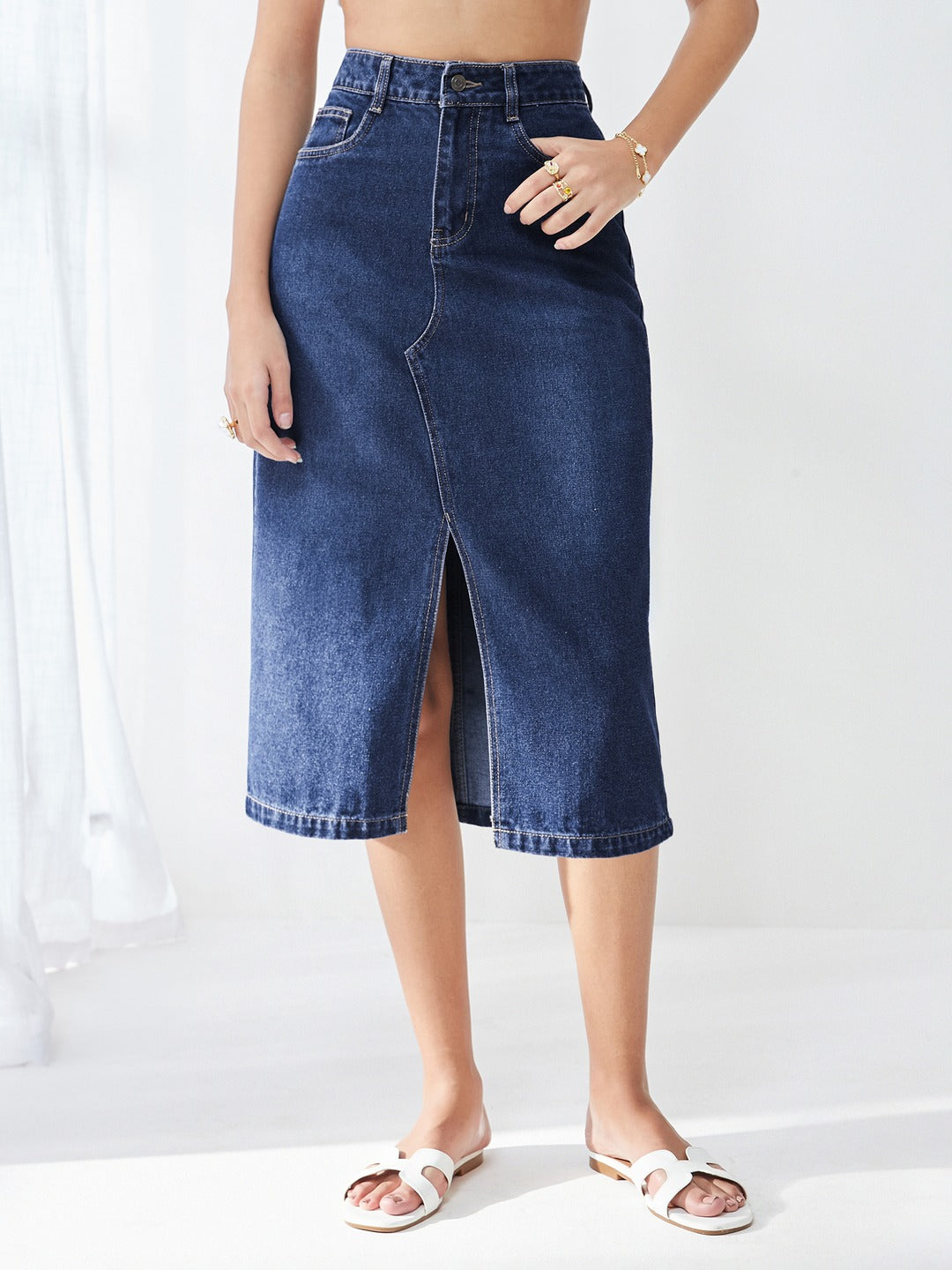 Dark Blue A-Line High-Rise Clean-Look Non-stretchable Denim Midi Skirt for Women