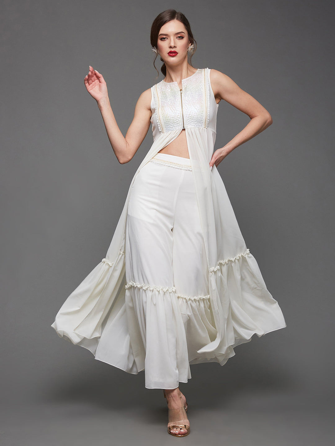 Women's Off White Round Neck Sleeveless Self Designed Tiered Regular-Length Georgette Co-Ord Set