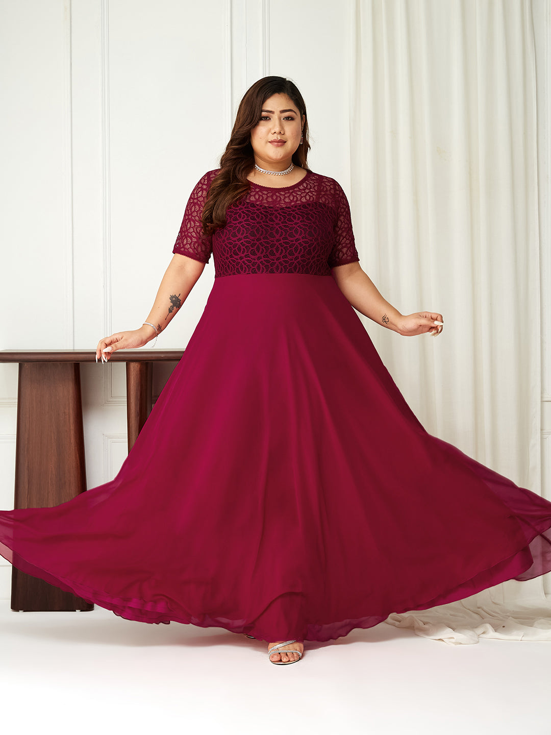 Body Bliss Dark Pink Solid Lace Overlaid Maxi Dress