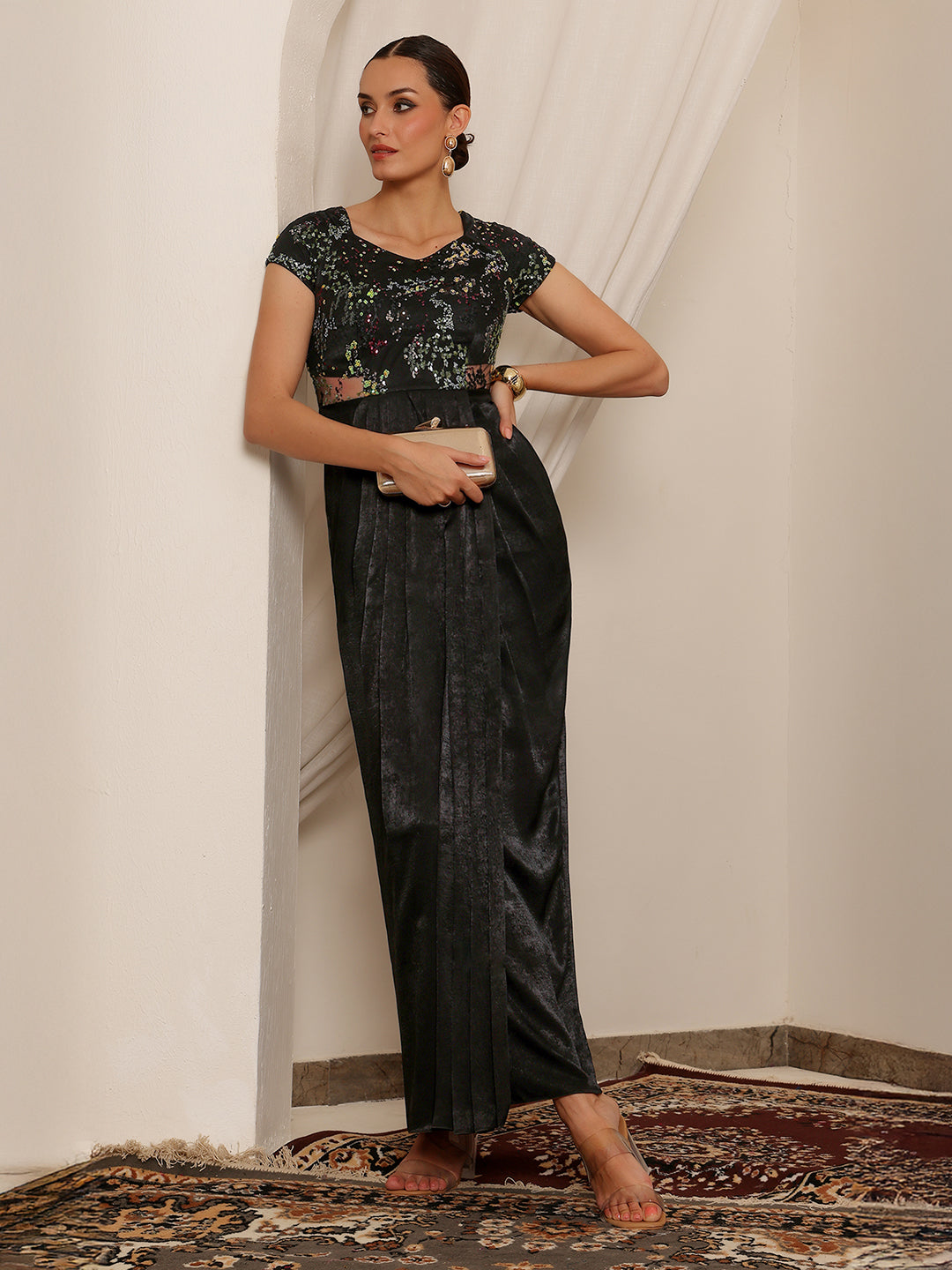 Women's Black Sweetheart-Neck Raglan-Sleeve Embellished Draped Maxi Velvet Dress