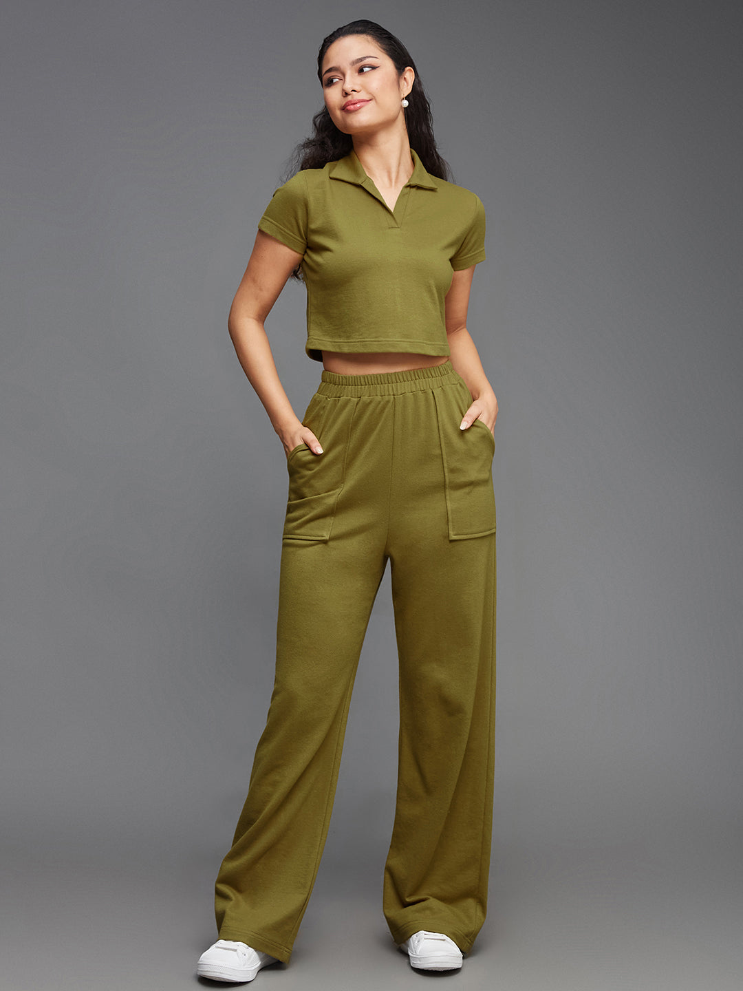 Women's Olive Green Shirt Collar Short Sleeve Solid Regular-Length Cotton Sporty Co-ord Set