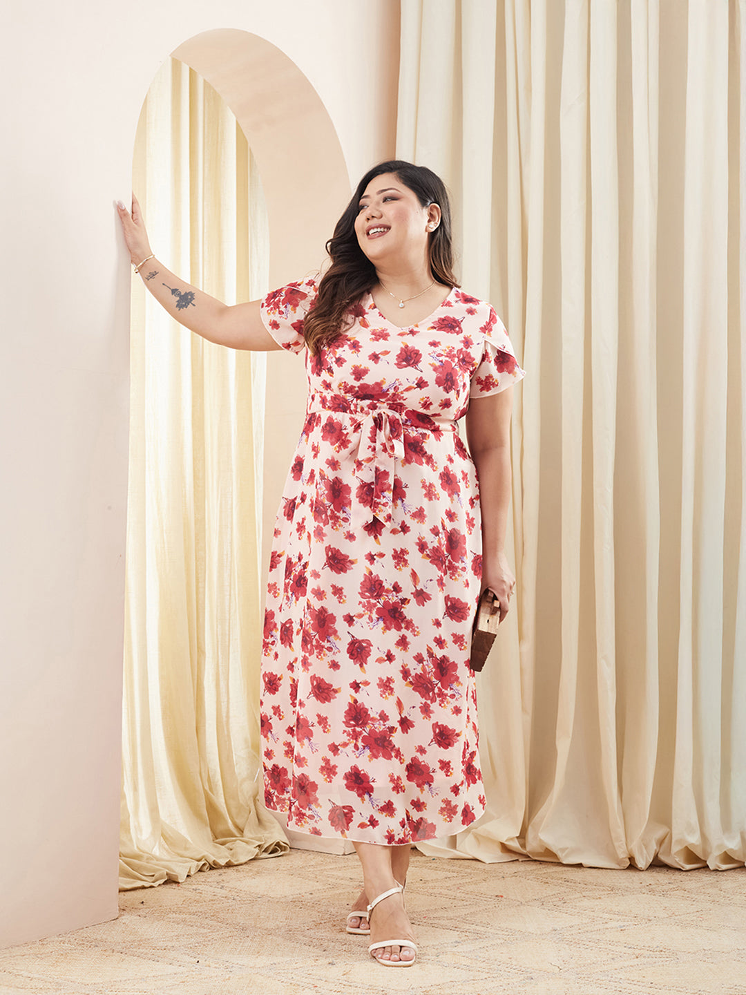 Light Pink V-Neck Short Sleeve Floral Pleated Midi Dress for Women