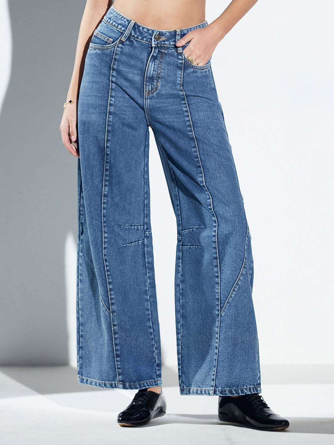 Blue Barrel Fit High-Rise Heavy Wash Whiskered Panelled Denim Jeans For Women