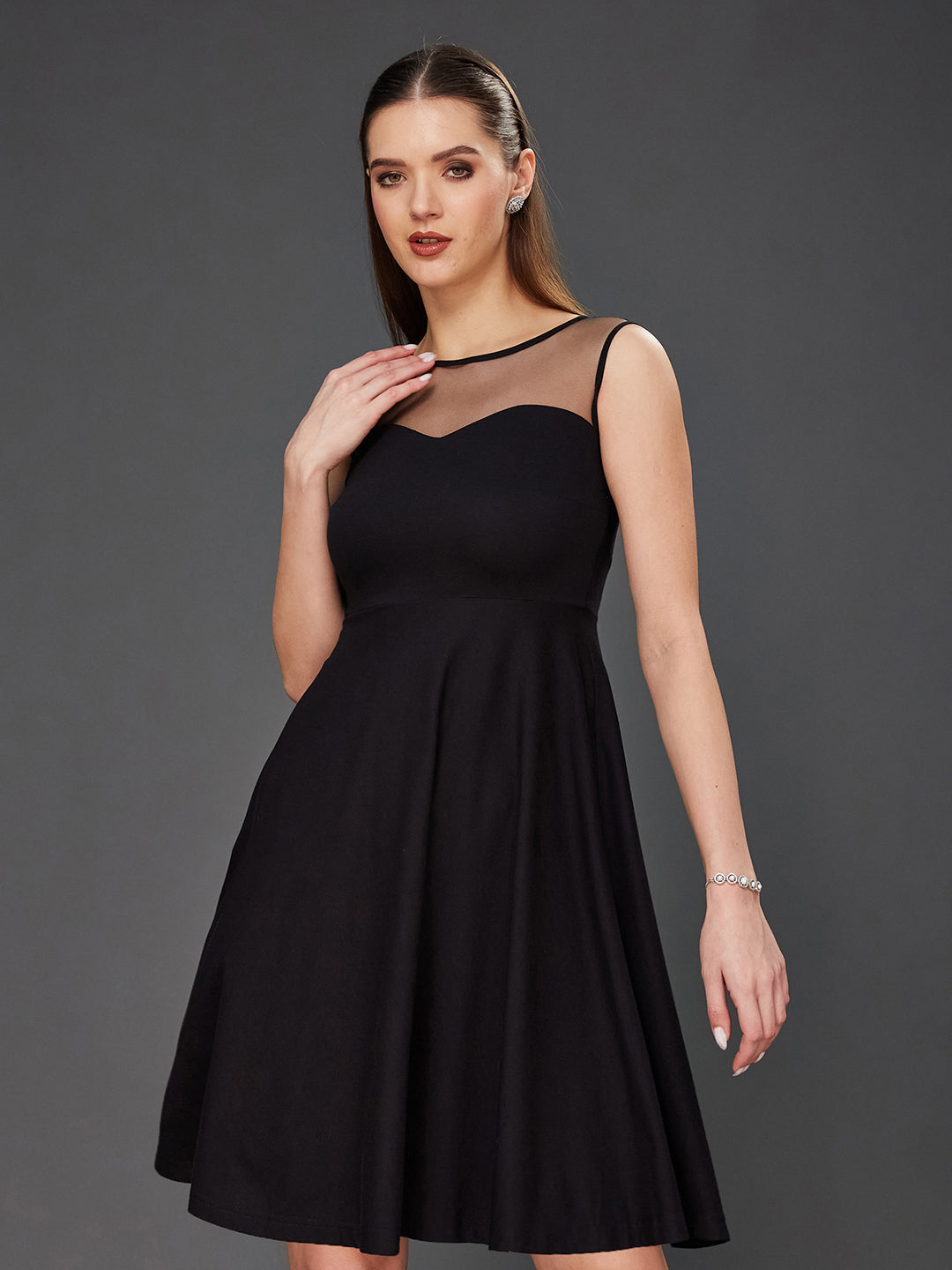 Black Round Neck Sleeveless Back Cut Out Bow Mini Skater Dress for Wom