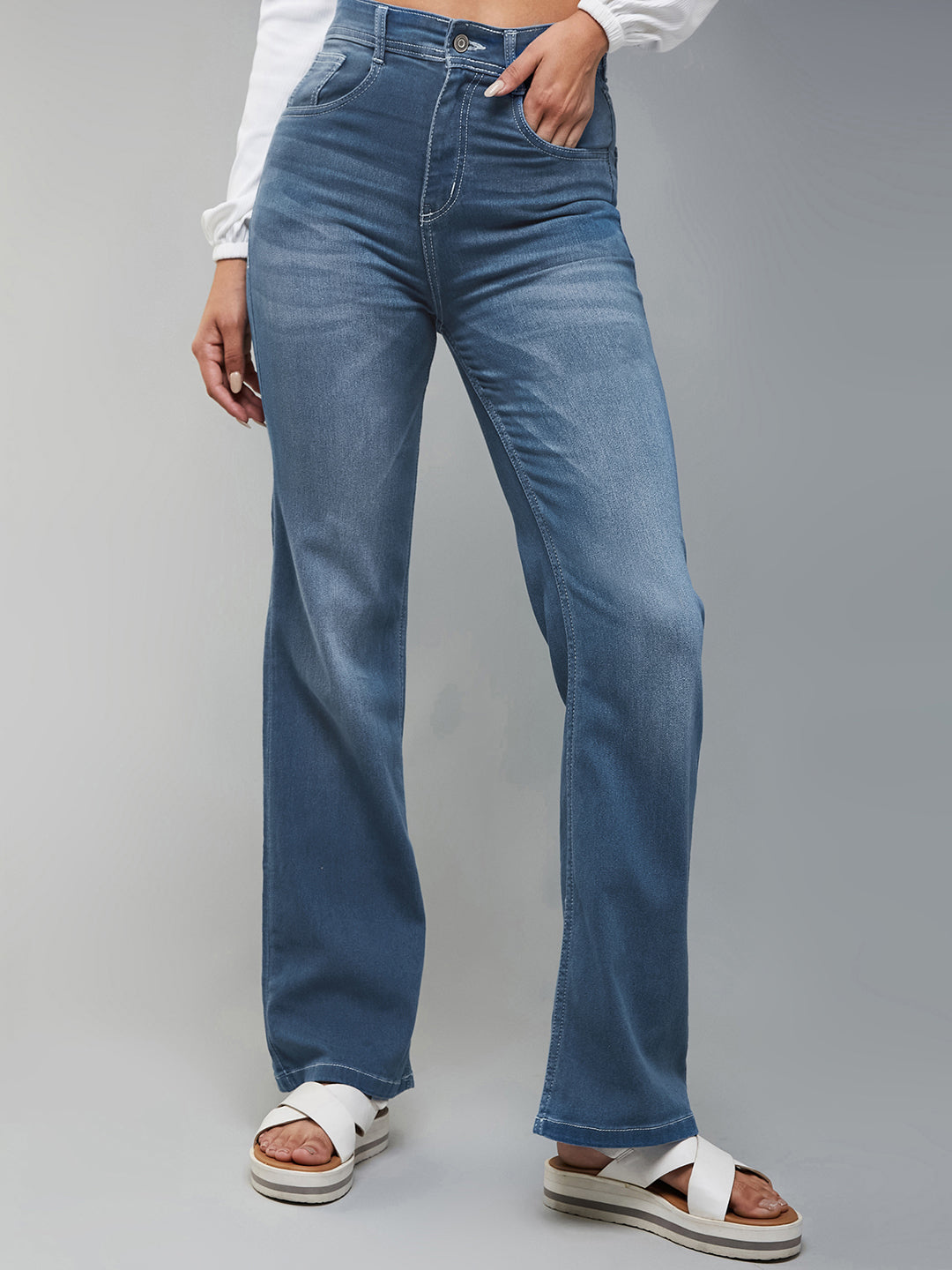 24/7 Comfort Light Blue Wide-Leg Mid-Rise Light weight Denim Jeans