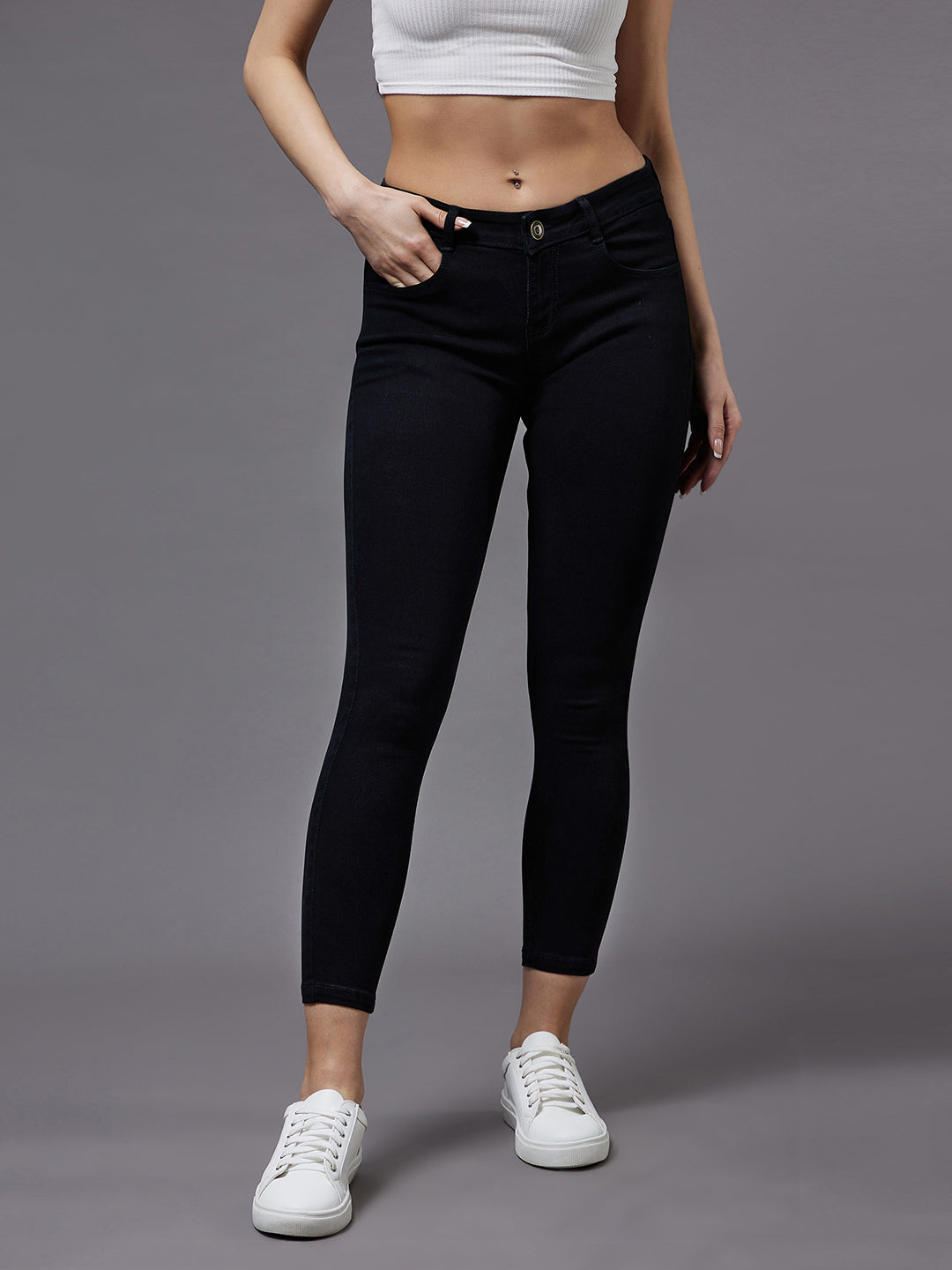 Women's Black Skinny Mid-Rise Stretchable Denim Jeans
