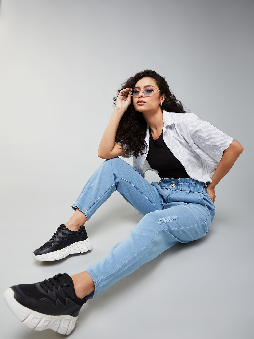 Women's Light Blue Mom's Jean High-Rise Mild Distress Stretchable Denim Jeans