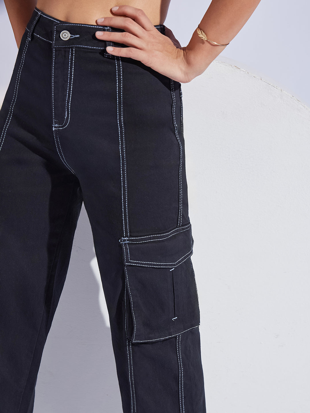 Women's Black Wide-Leg High-Rise Stretchable Patch-Pocketed Denim Jeans