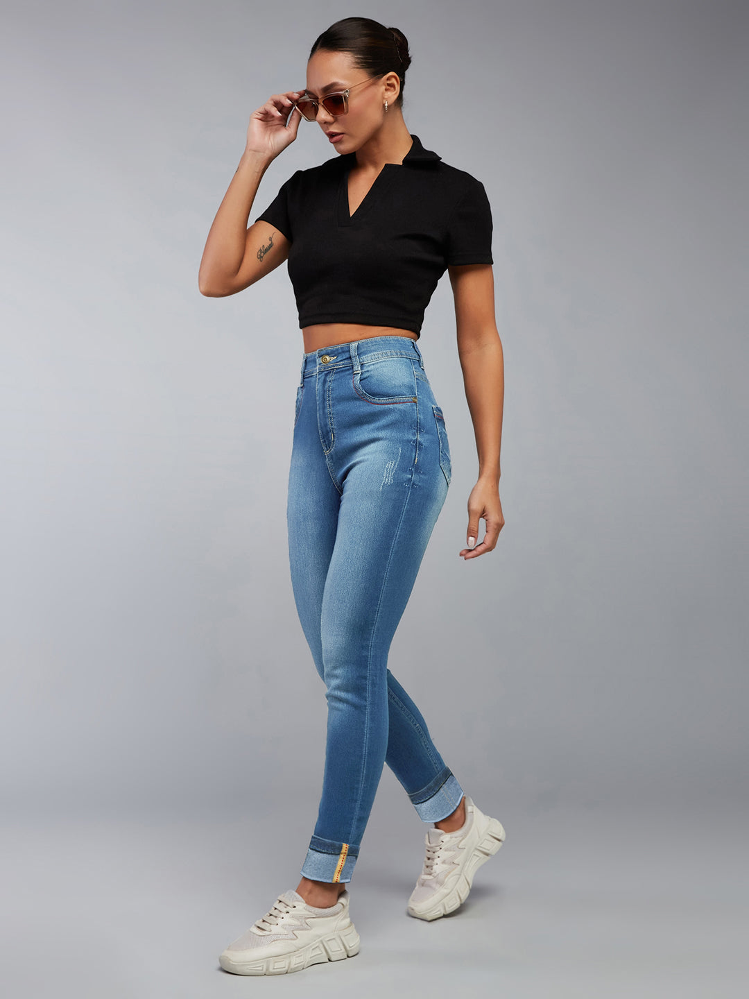 Women's Blue Skinny-Fit High-Rise Twill Tape Detailing Scraped Stretchable Denim Jeans