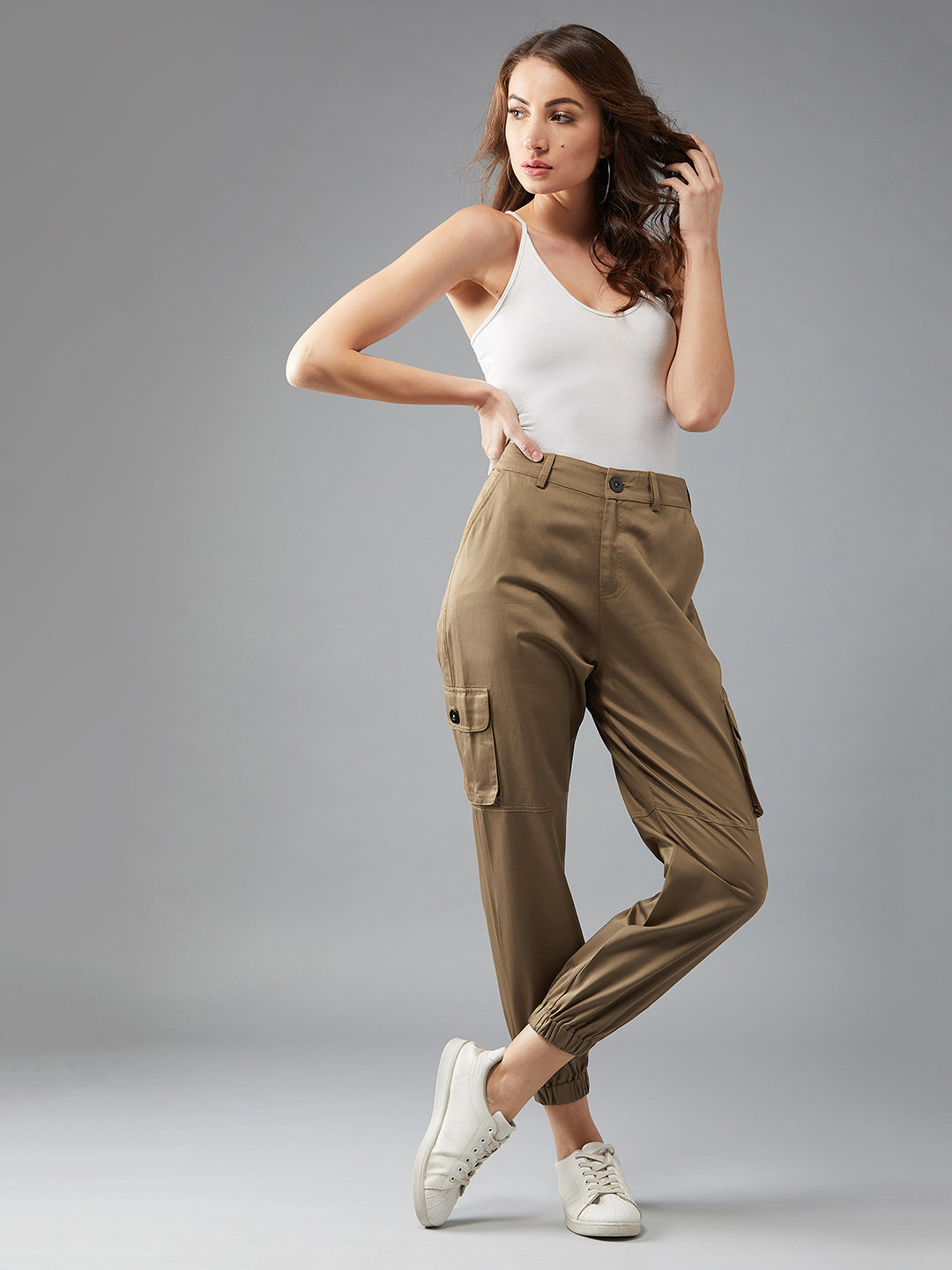 Women's Olive Green Solid Panelled Elasticated Regular Length Joggers