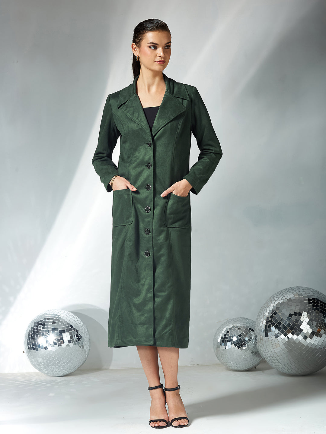 Women's Dark Green Solid V-Neck Full Sleeves Patched Pocketed Polyester Button Down Longline Winter Wear Jacket