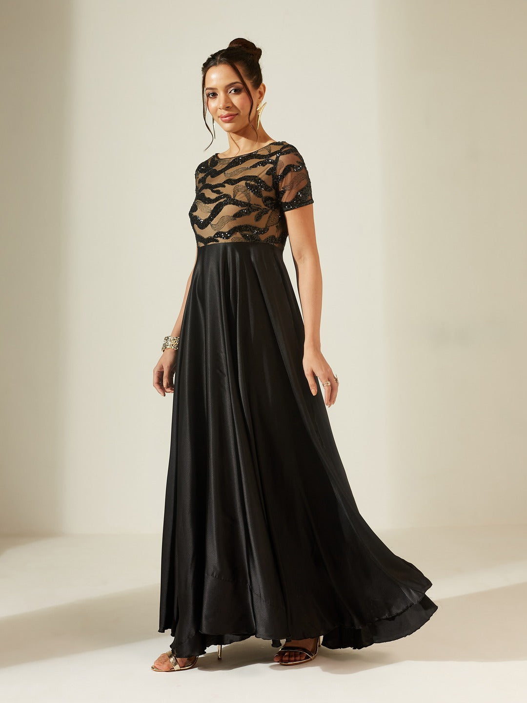 Black Boat-Neck Short-Sleeve Abstract Fit & Flare Satin Maxi Dress for Women