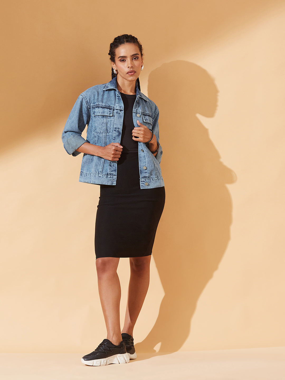 Light-Blue Collared Full Sleeve Solid Classic Denim Jacket for Women