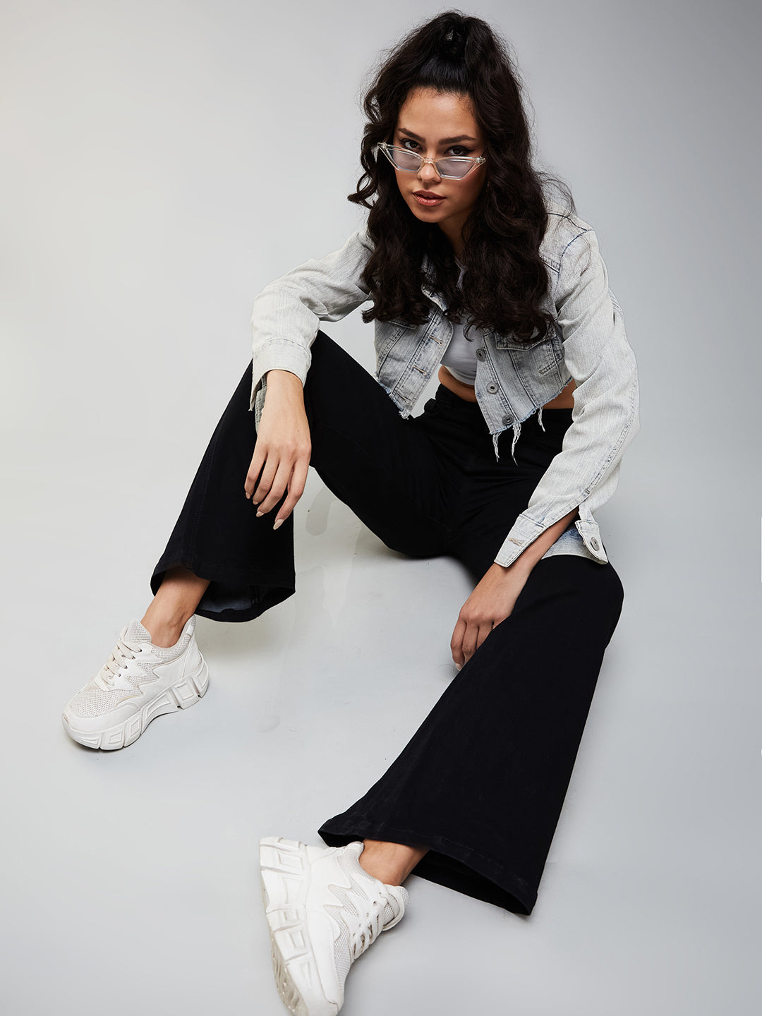 24/7 Comfort Black Wide-Leg High-Rise Patch Pocketed Stretchable Denim Jeans