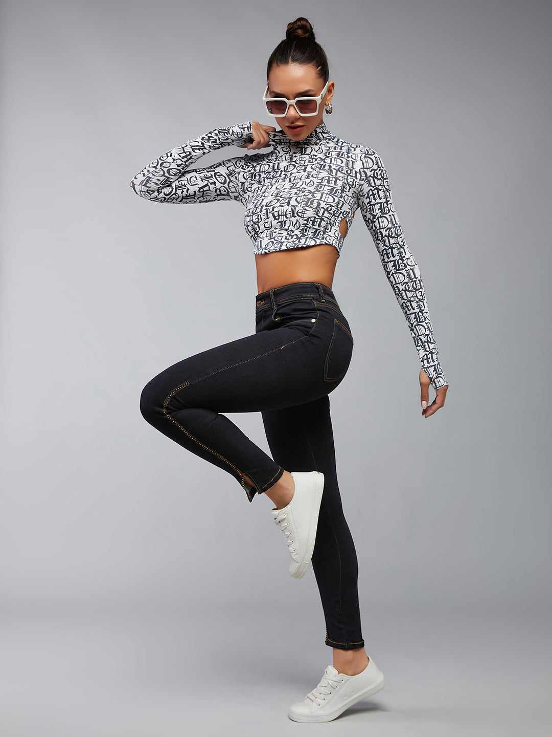 Women's Black Embellished Skinny High-Rise Side-Slit Solid Cropped-Length Stretchable Denim Jeans