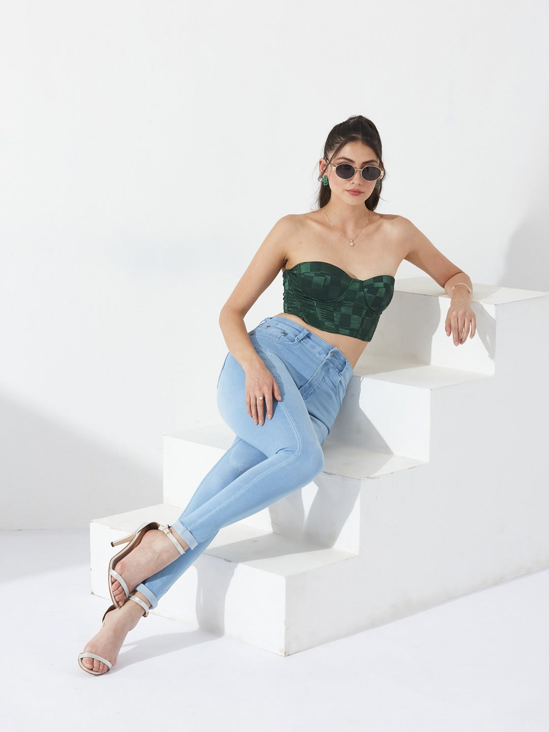 Light Blue Skinny high-rise Mild Distress Regular Stretchable Denim Jeans for Women