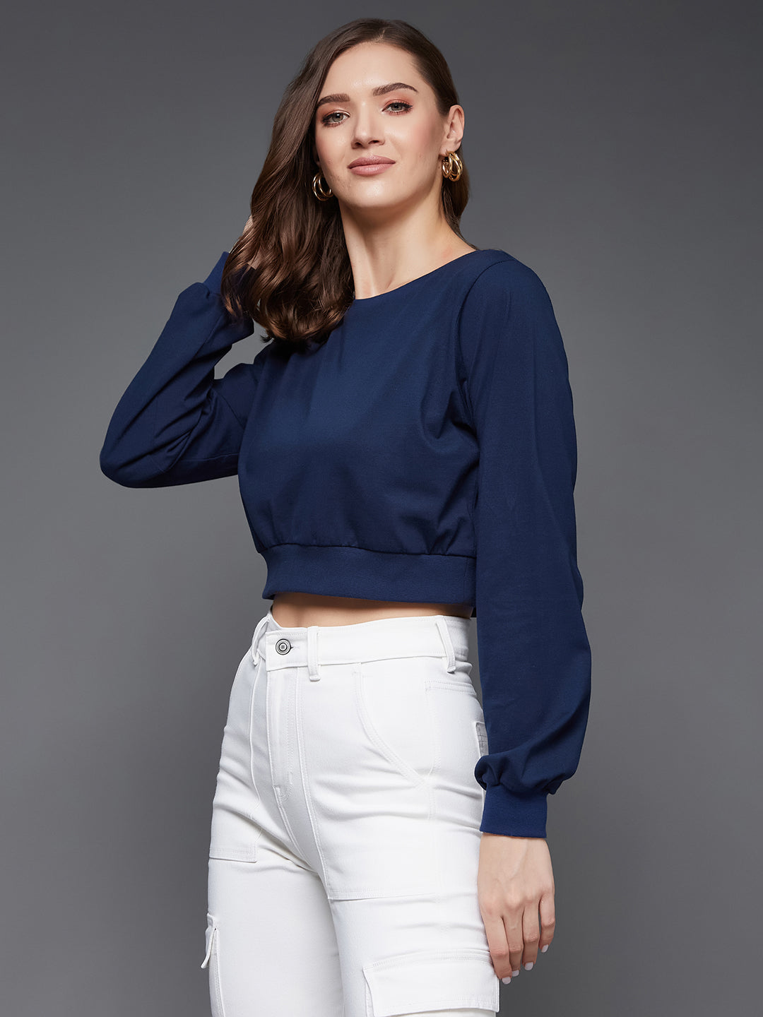 Women's Navy Blue Round Neck Full Sleeves Solid Crop Top