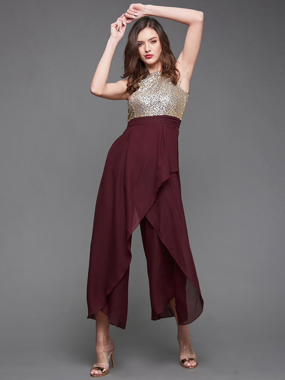 Women's Wine Solid Relaxed Fit Round Neck Sleeveless Jumpsuit