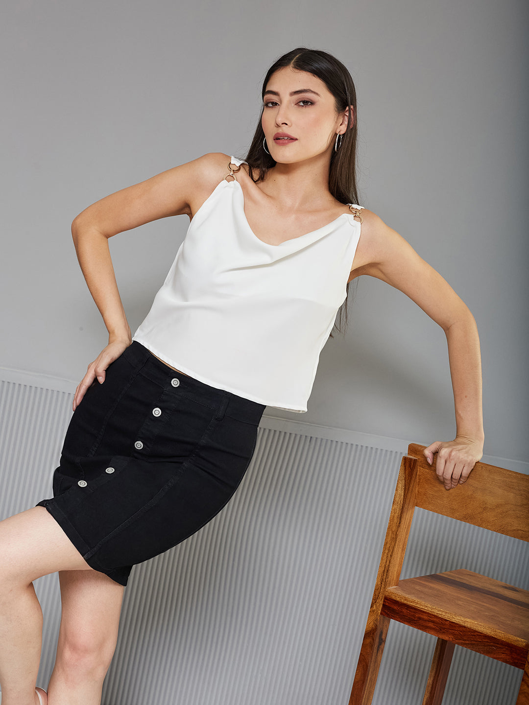 Women's Black Stretchable Solid A-line Mini Denim Skirt