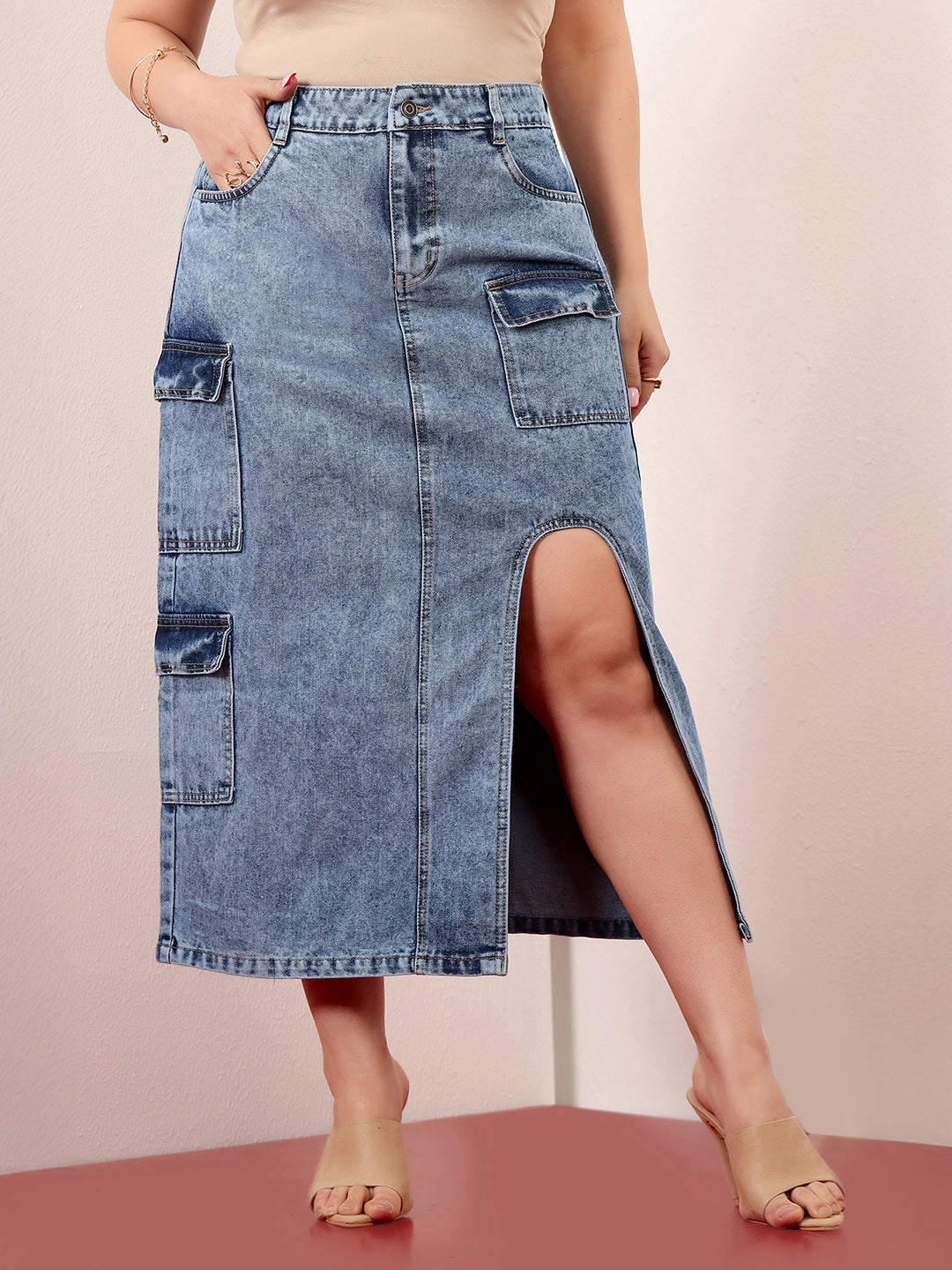Women's Blue Straight-Fit High-Rise Clean-Look Non-stretchable Denim Midi Skirt