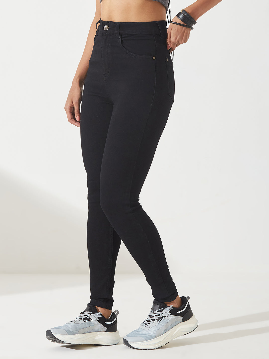 Women's Black Skinny High-Rise Stretchable Denim Jeans