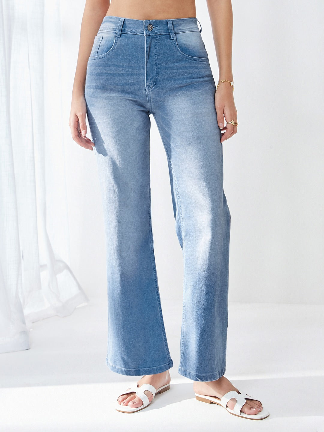 Light Blue Wide-Leg Mid Rise Clean Look Regular Length Blast Effect Light Weight Denim Jeans for Women