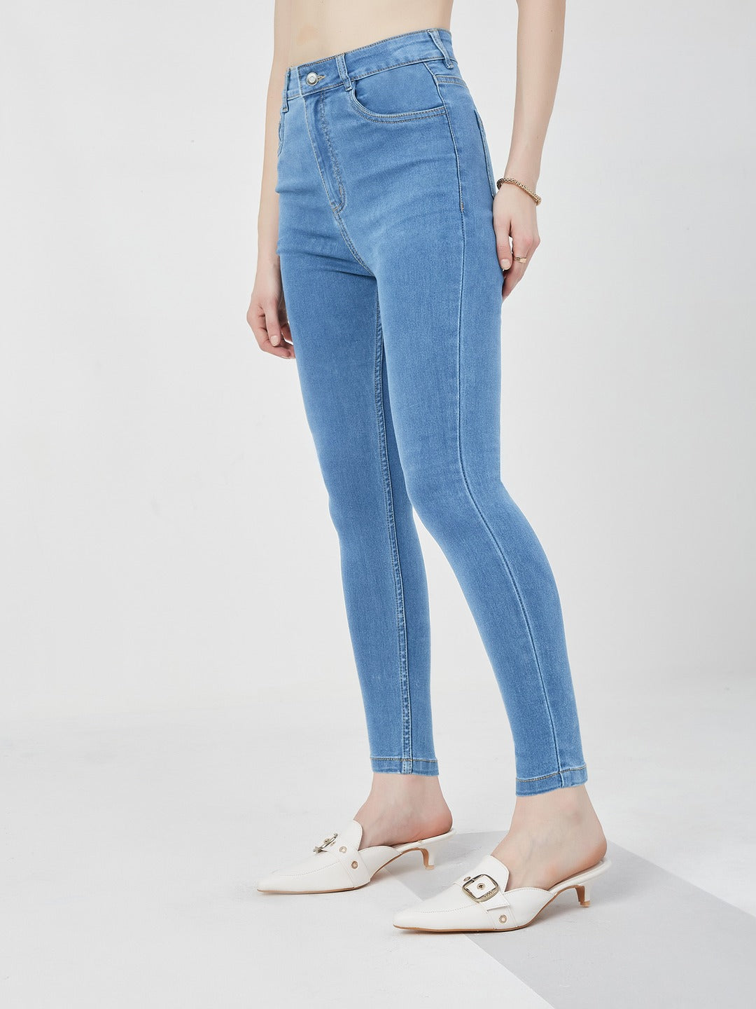 Blue Solid Skinny high-rise Cropped Fringe Detailing Solid Stretchable Denim Jeans for Women