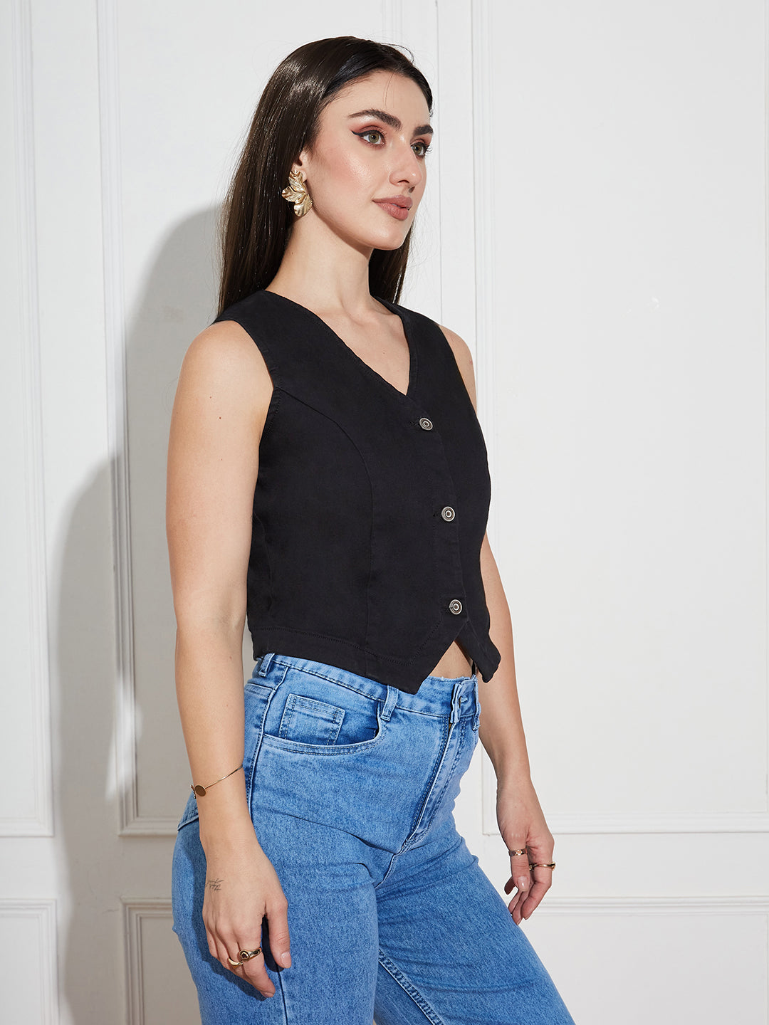 Womens Black V Neck Sleeveless Solid Waistcoat-Styled Cropped Denim Top