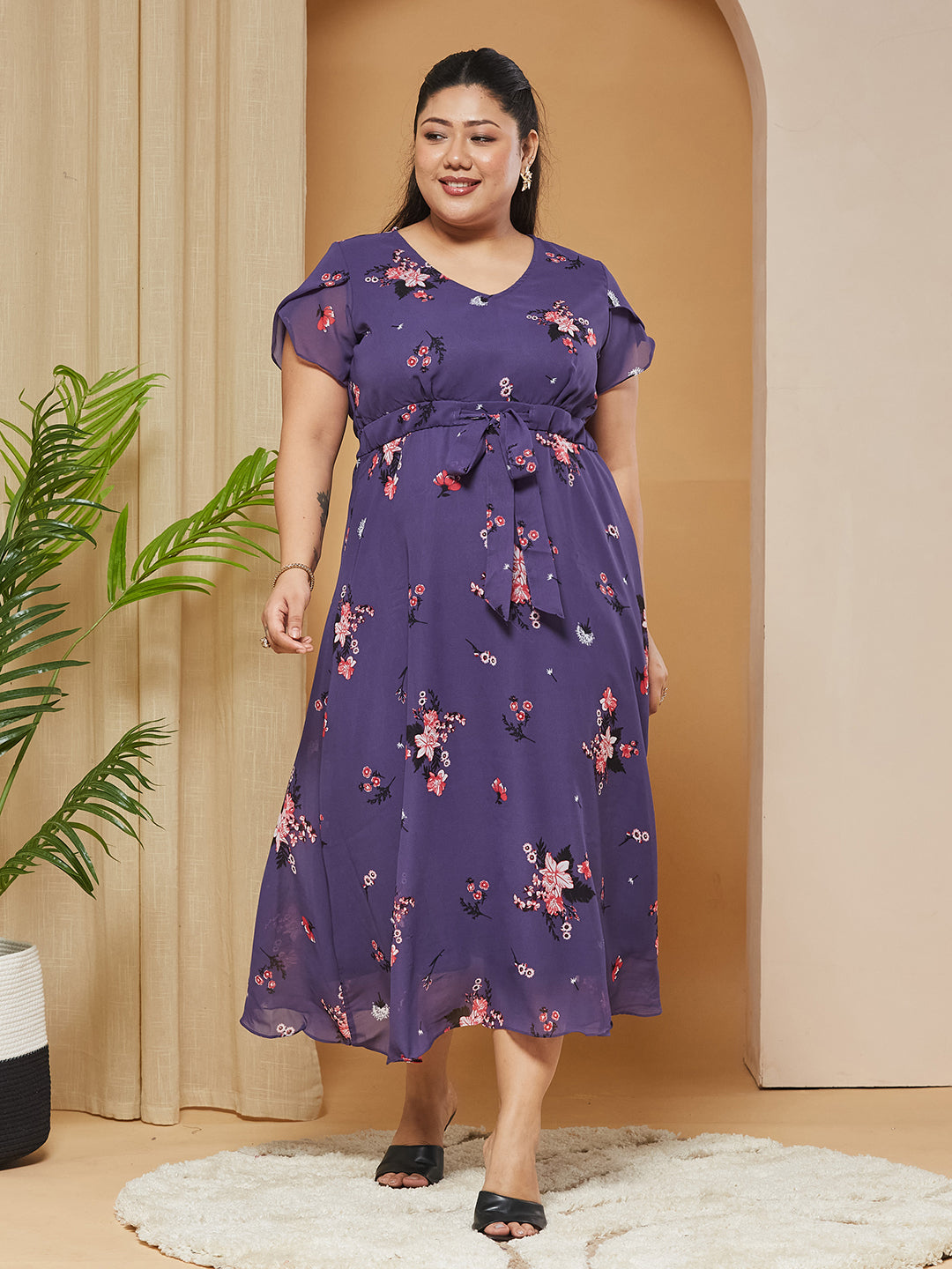 Multicolored-Base-Lavender V-Neck Short-Sleeves Floral Pleated Midi Dress for Women