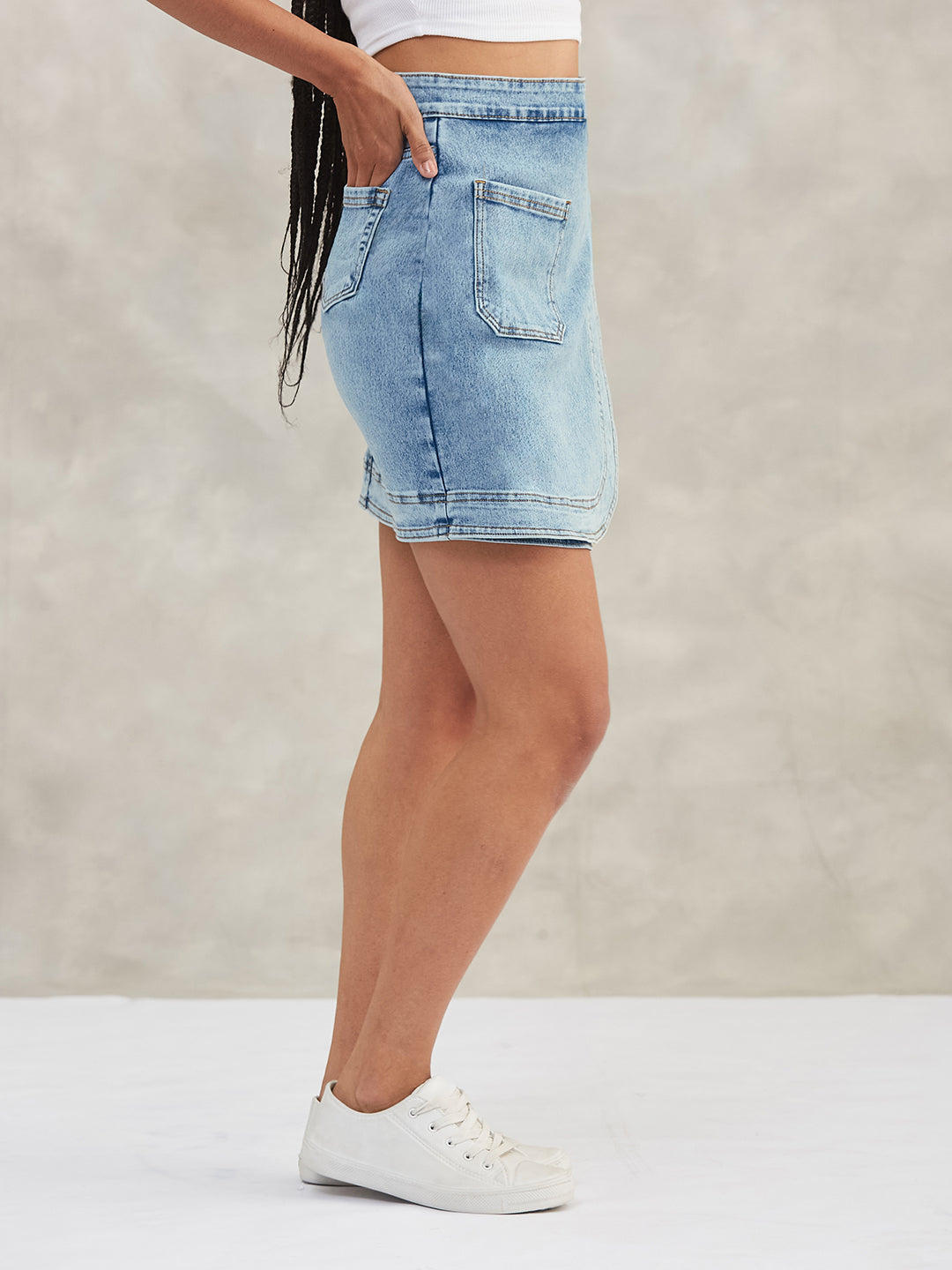 Women's Light Blue High-Rise Above-Knee Stretchable Denim Skirt