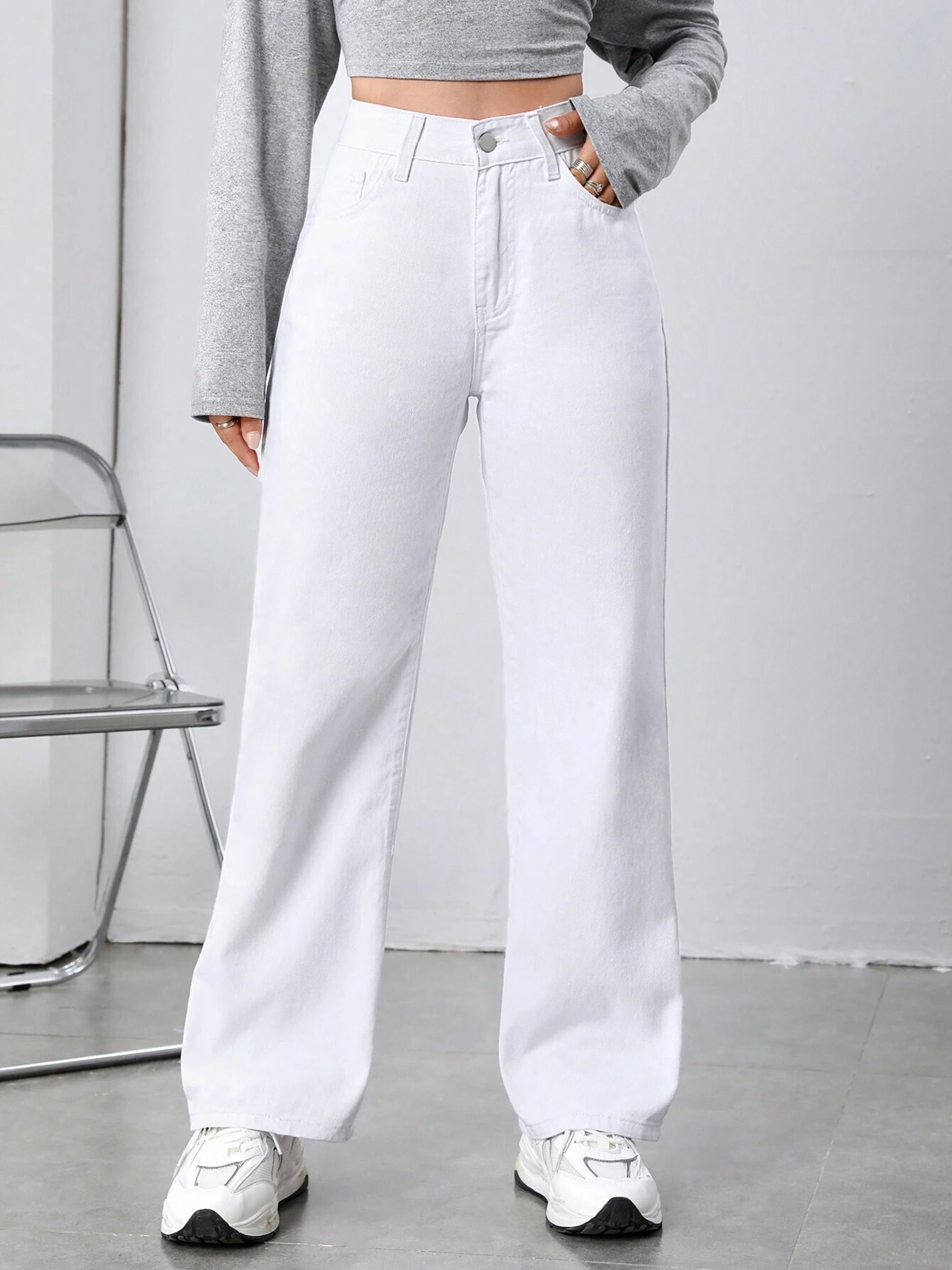 Women's White Straight High-Rise Clean-Look Regular-Length Stretchable Denim Jeans